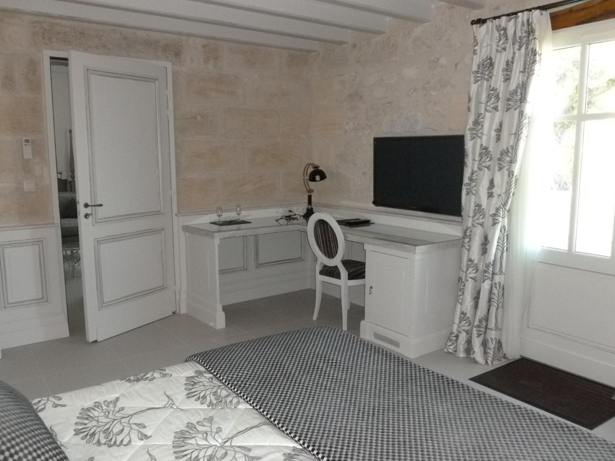 Chateau La Rose Perriere Lussac  Екстер'єр фото
